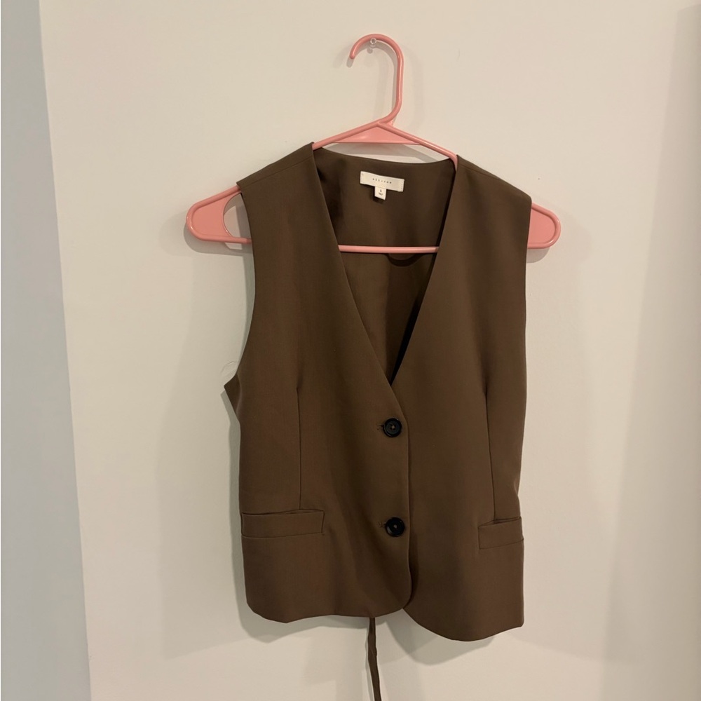 Elegant Brown Button-Up Vest